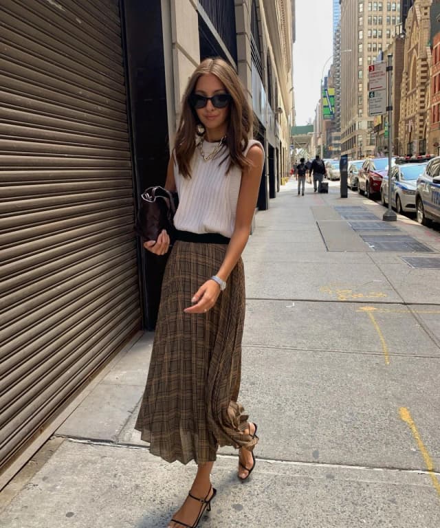 How To Find The Right Midi Skirt Length For Your Height And Body Shape