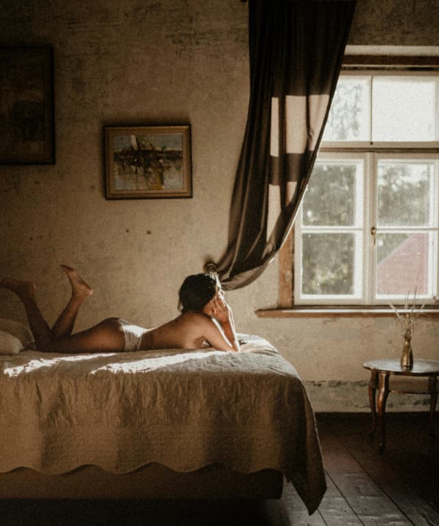 The Feminine Art Of Giving Your Husband A Breathtaking Lingam Massage 