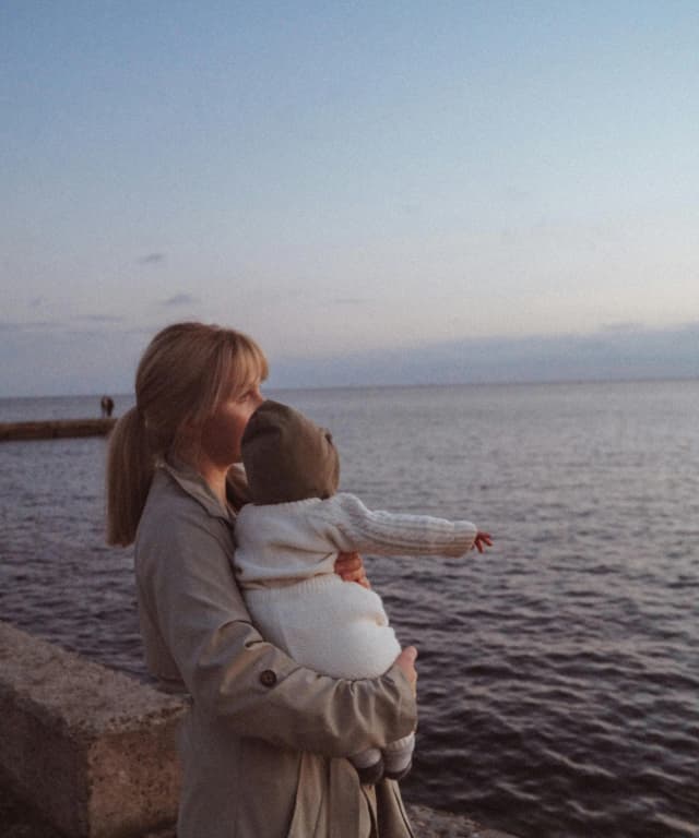 How Modern Moms Are Sidelining Their Village—And What They're Missing