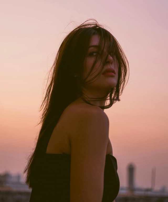 5 Ways Single Girls Are Repelling Good-Hearted Masculine Men