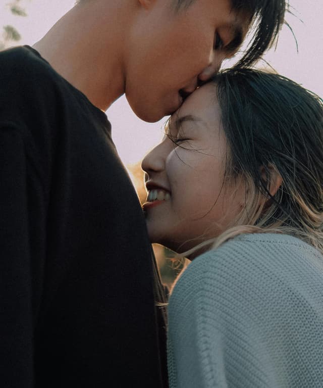 The Difference Between Love Bombing And The Guy Who Knows What He Wants