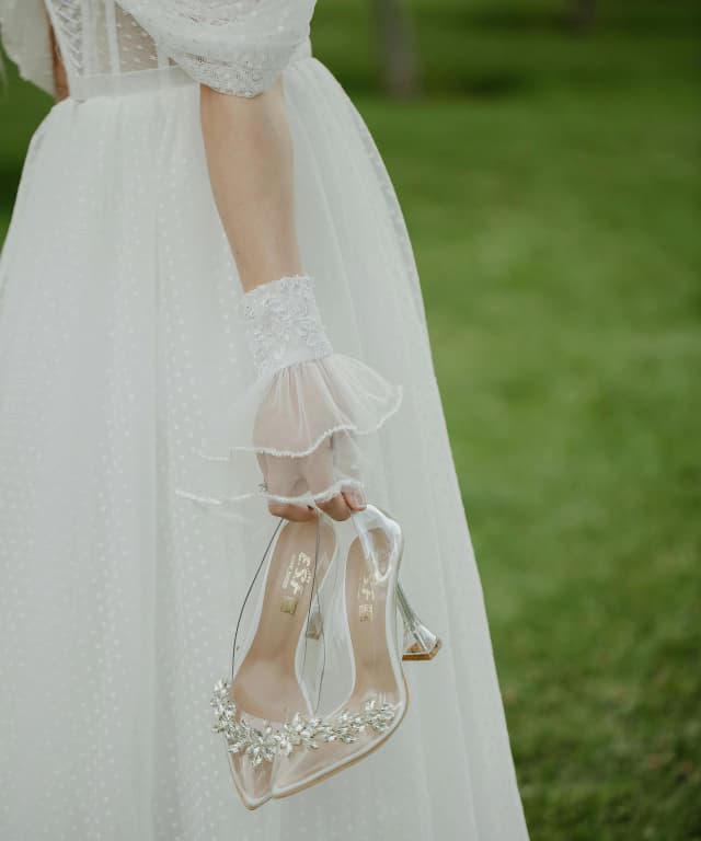 Getting Married Soon? We Asked Evie Wives For Their Best Wedding Advice—Here’s What They Shared